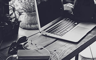 璧山狼队VS大足石刻队比赛尚未开赛，直播间聊天区已燃爆！