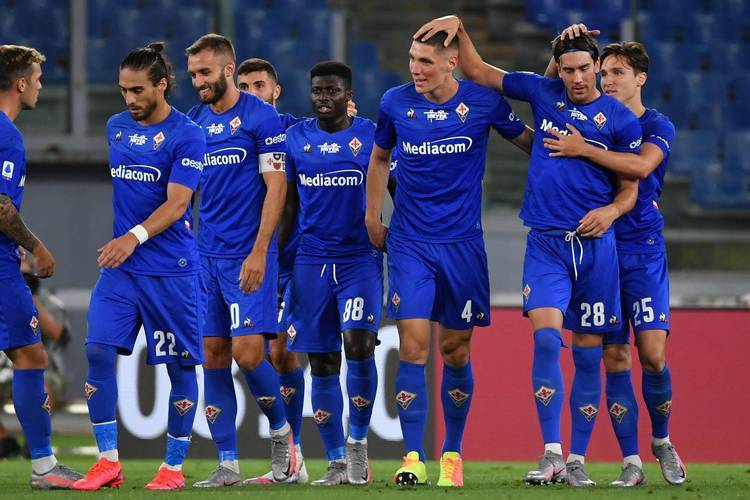 紫百合主场亮剑？意甲对决：佛罗伦萨能否击碎罗马客场不败金身？